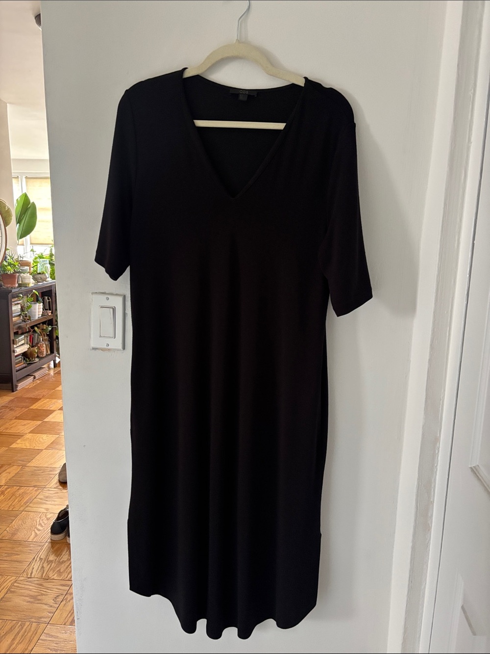 COS Black V-Neck Pullover Midi Dress Size Small